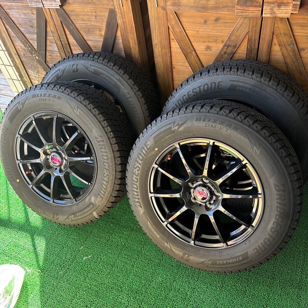 値下　ブリヂストン BLIZZAK DM-V3 225/65R17 スタッドレス