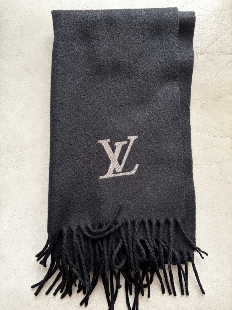 Louis Vuitton ブラック カシミヤ マフラー美品