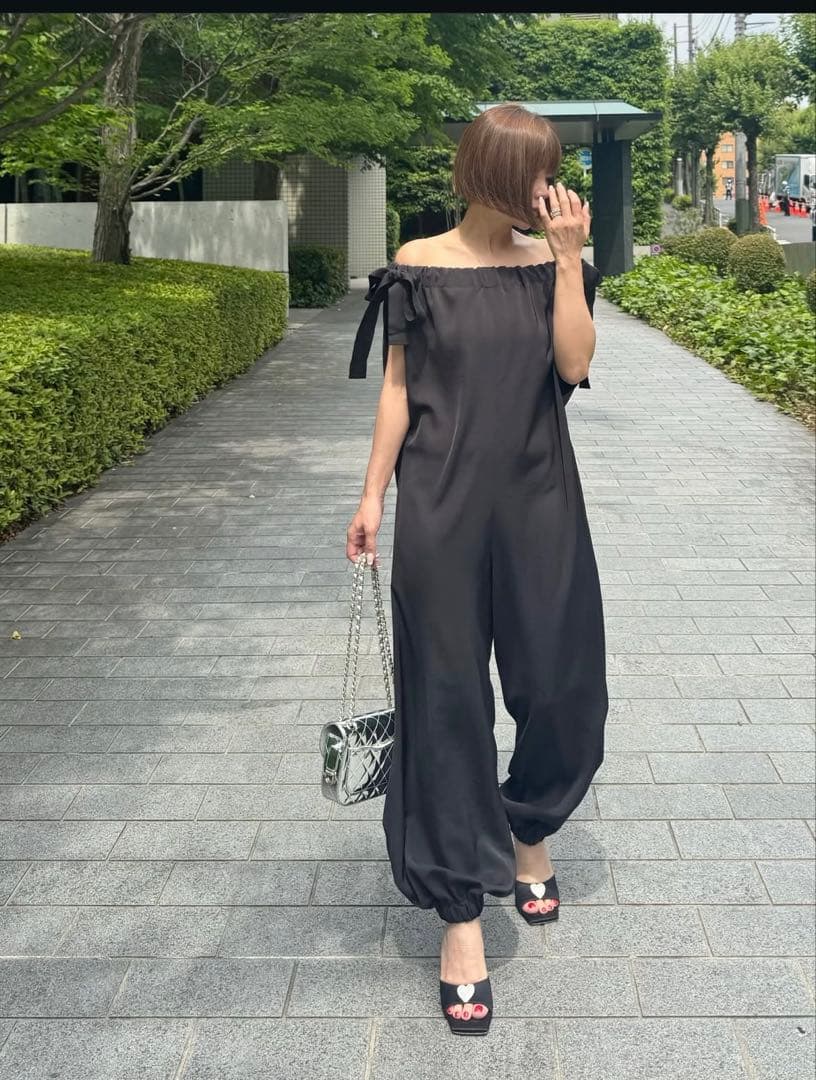 大特価⭐︎新品未使用シーニュ cygne オールインワン　ブラック