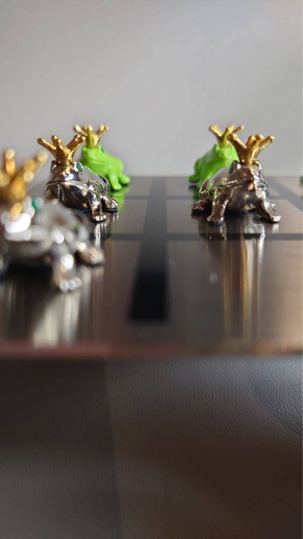 BEAMS カエル 三目並べ