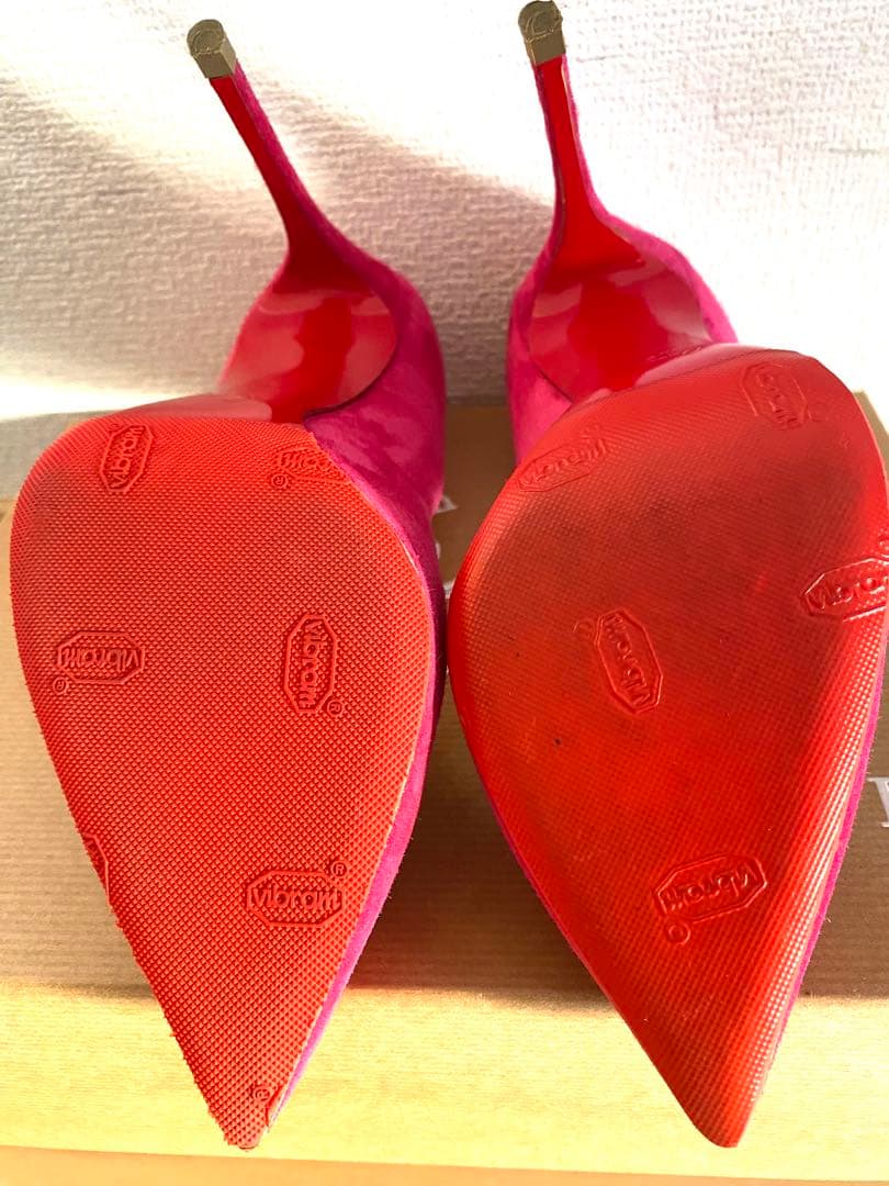 Christian Louboutin ピンク ハイヒール　37