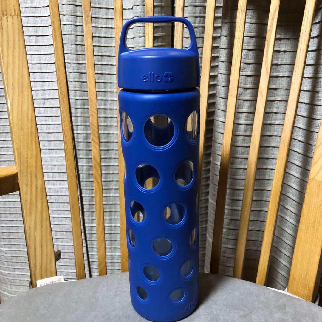 Ello Pure Glass Water Bottle。