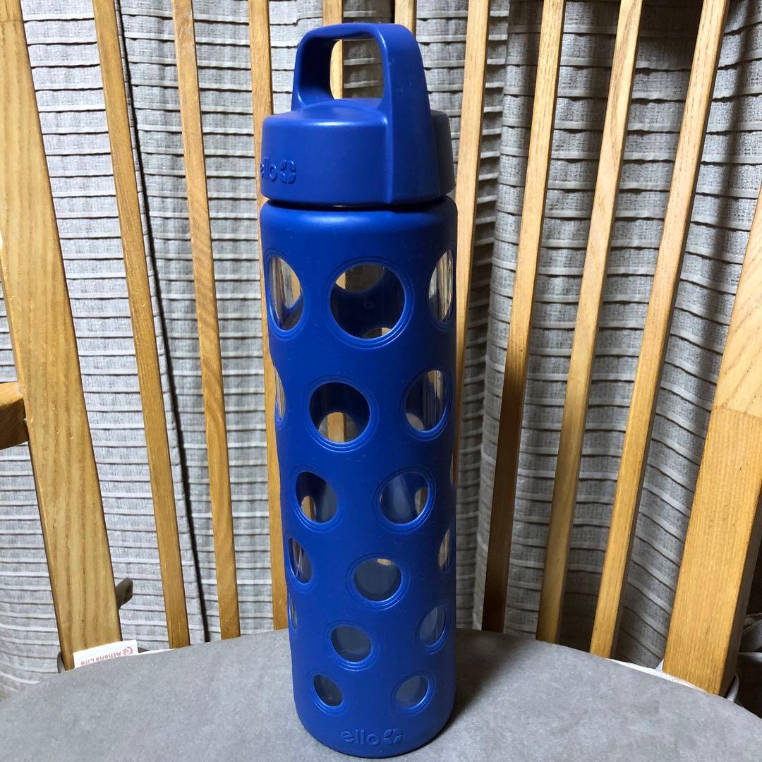 Ello Pure Glass Water Bottle。