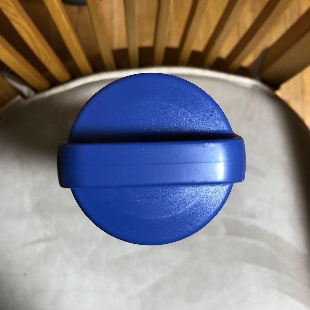 Ello Pure Glass Water Bottle。