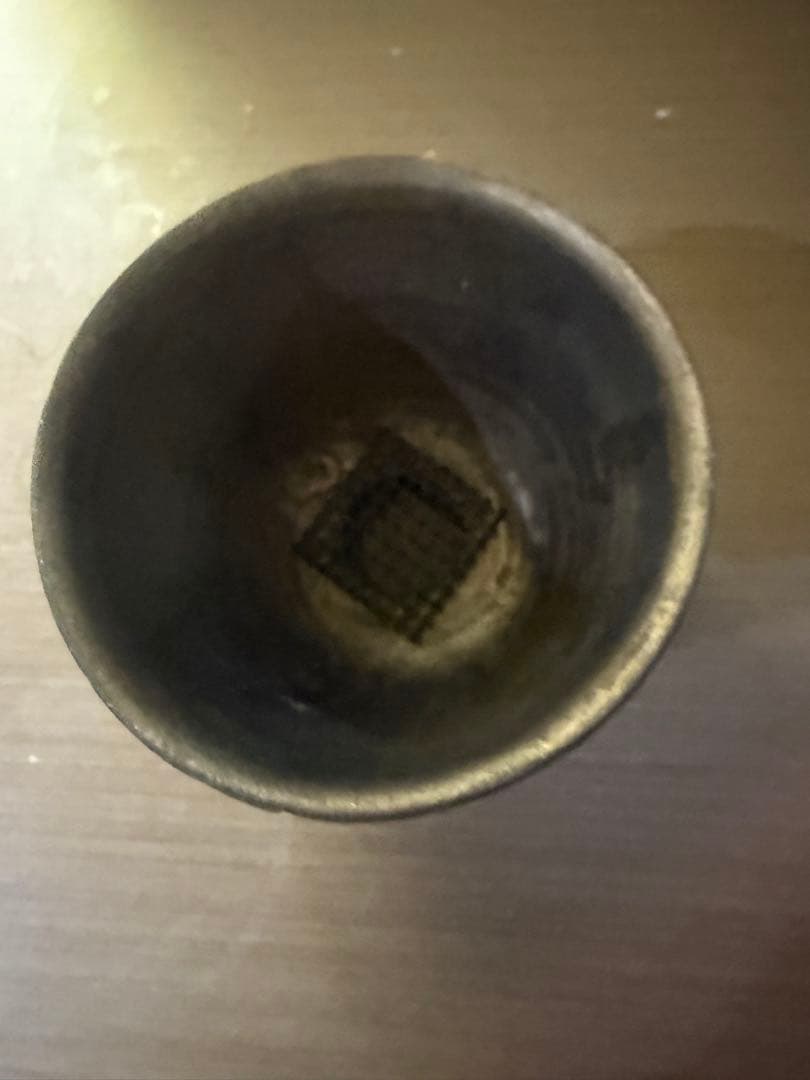 新里竜子さん　やちむん　植木鉢　ゴールド