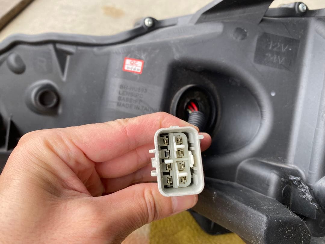 86 クリスタルアイLEDヘッドライト