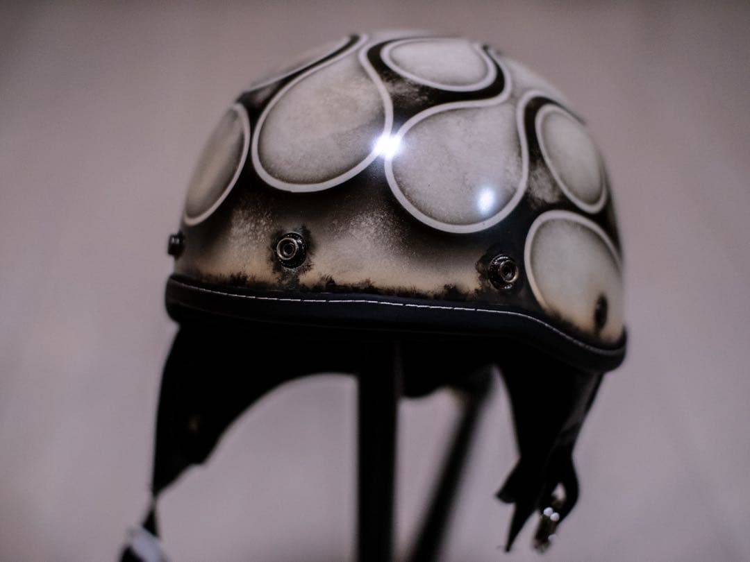 L 新品未使用　ポリヘル　ポリス　ヘルメット アイボリーエイジング黒フレア