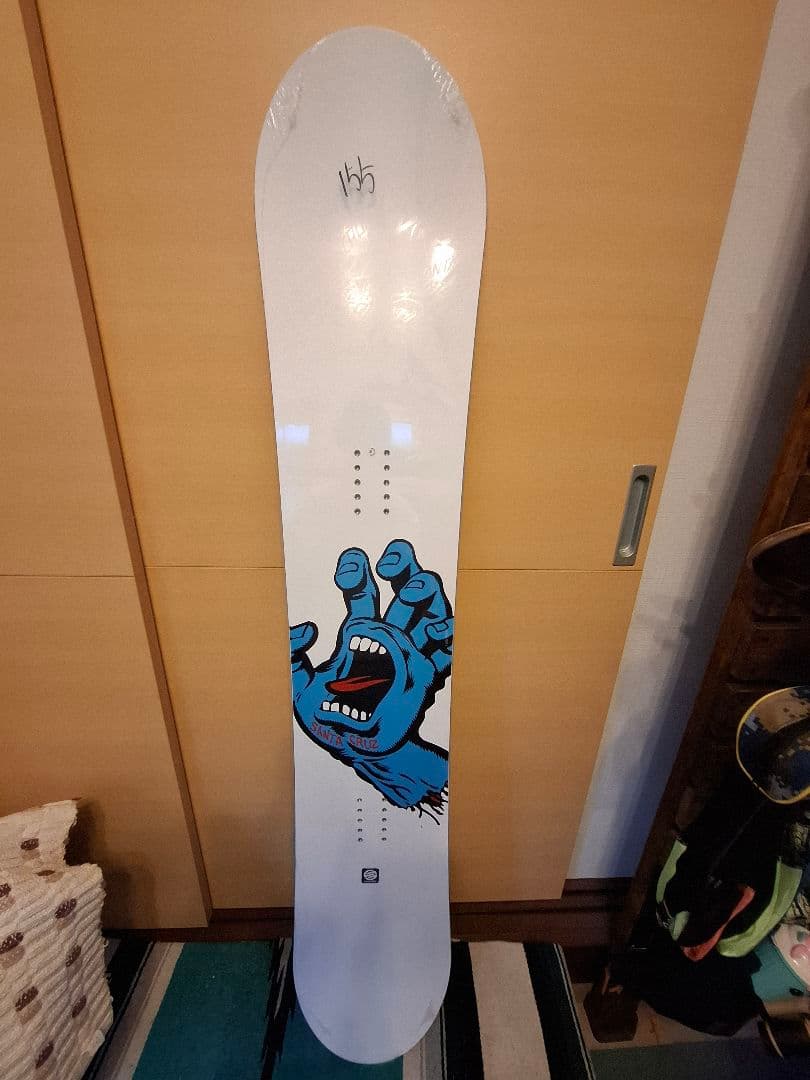 サンタクルズ　スクリーミングハンド　スノーボード　未使用　154(実測)