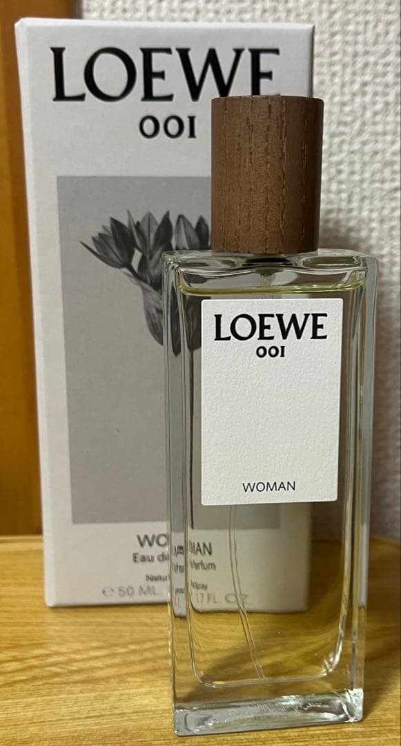 香水(女性用) LOEWE 001 WOMEN Eau de Parfum 50mL