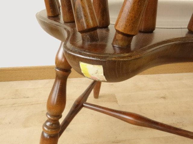 飛騨産業　キツツキ　スピンドルチェアーＡ　イス　椅子　 木製　再塗装済ＵＳＥＤ