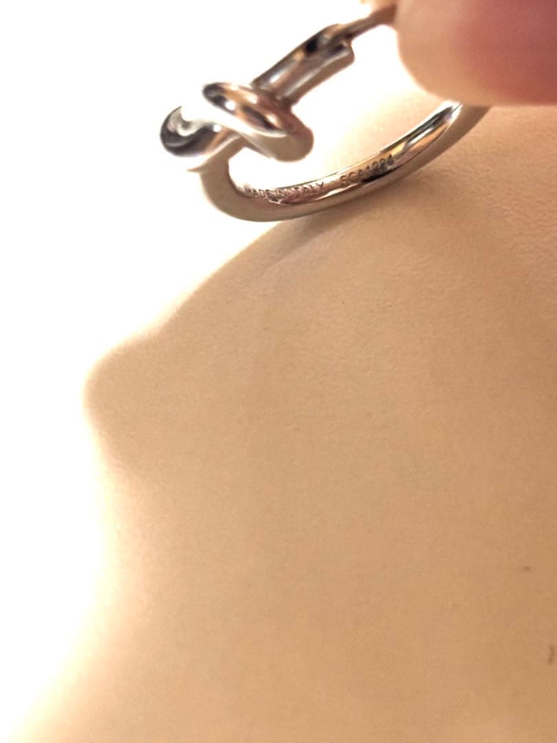 ノット スモールフープ / ロジウムフィニッシュ ブラス　片耳　箱無し