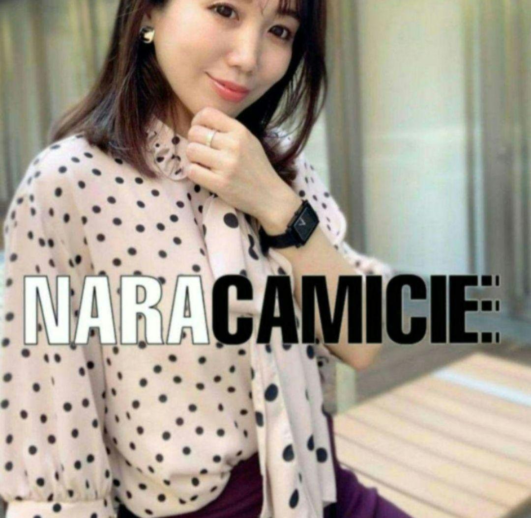 【極美品25300円】ナラカミーチェ♦️女子アナ✨大きめ✨ミックスドットボウタイ