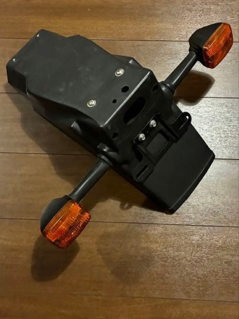 Kawasaki GPz750F 純正リヤフェンダー