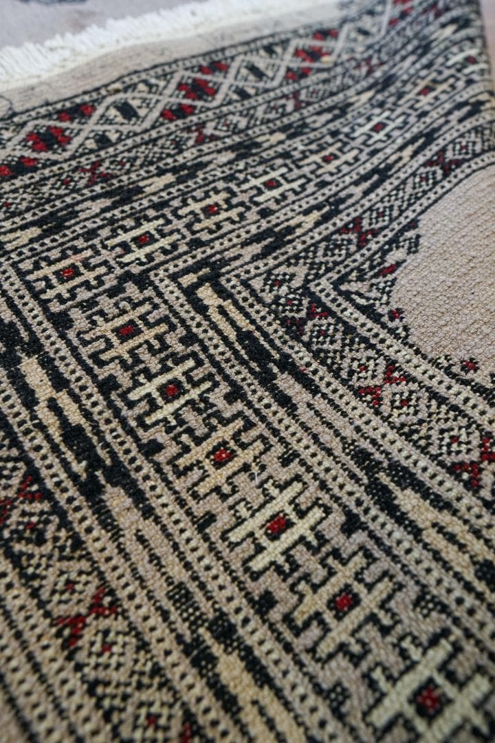 ヴィンテージラグ トライバルラグ　ブハラ　ラホール産 (148×129cm)