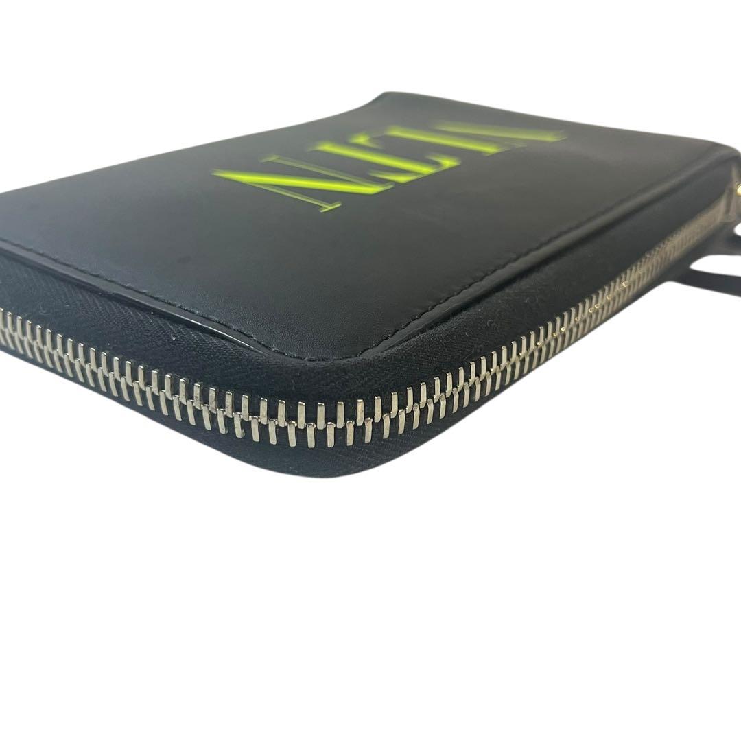 ヴァレンティノ　ショルダーウォレット　ネックストラップウォレット　VLTN