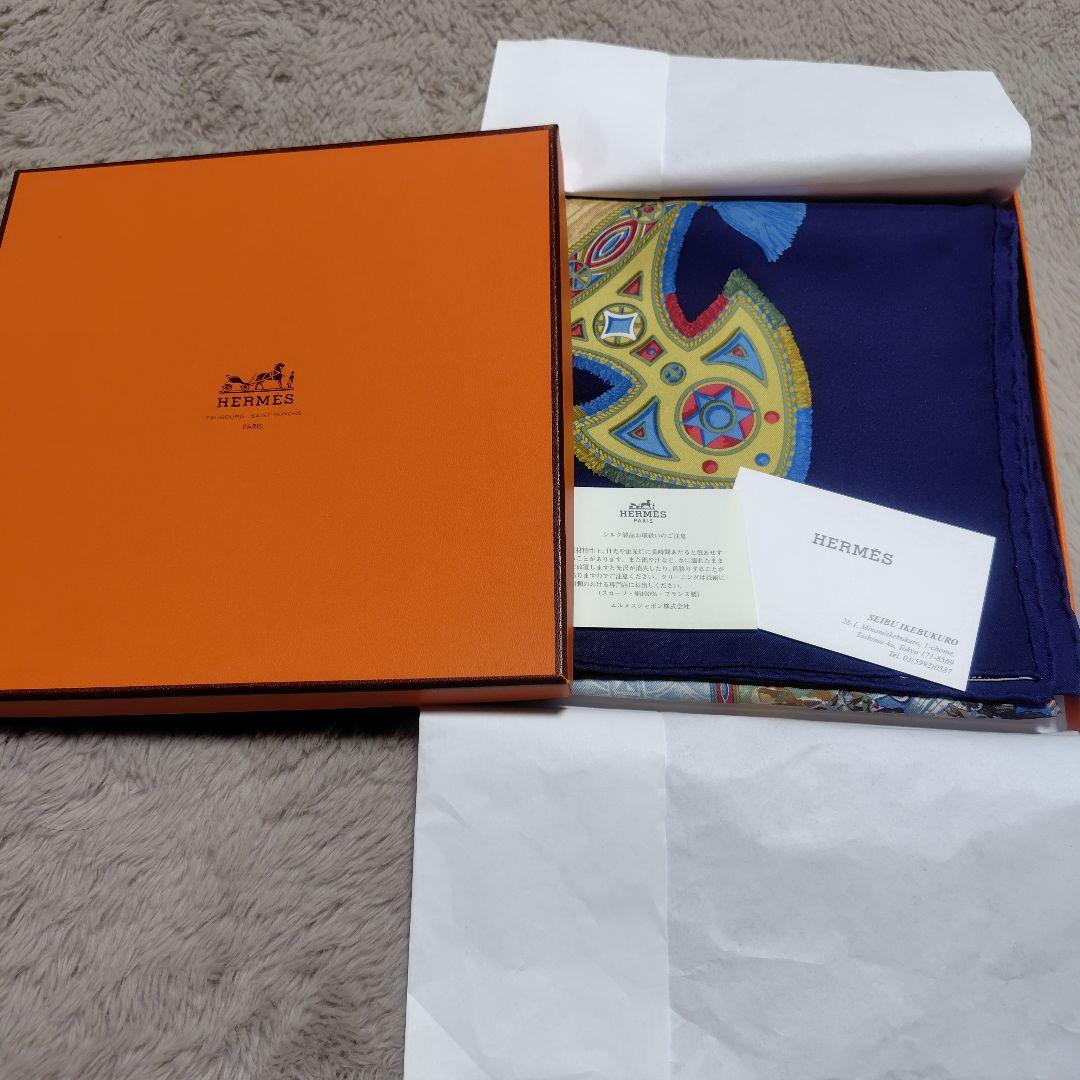 HERMES ネイビー スカーフ　カレ90 動物プリント　美品♡