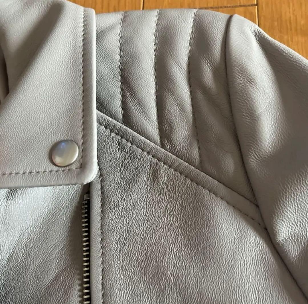 ♥️セール中　イタリア製　ライダースジャケット　羊革　モカベージュ　13号