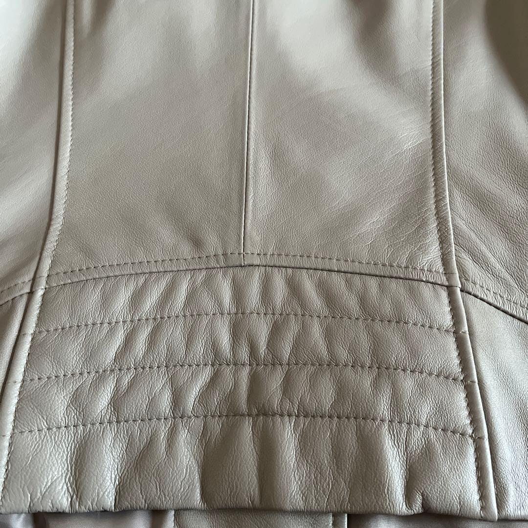 ♥️セール中　イタリア製　ライダースジャケット　羊革　モカベージュ　13号