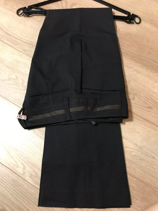 パンツスーツ ブラウン(限りなく黒に近い、黒よりは優しい印象のスーツです)