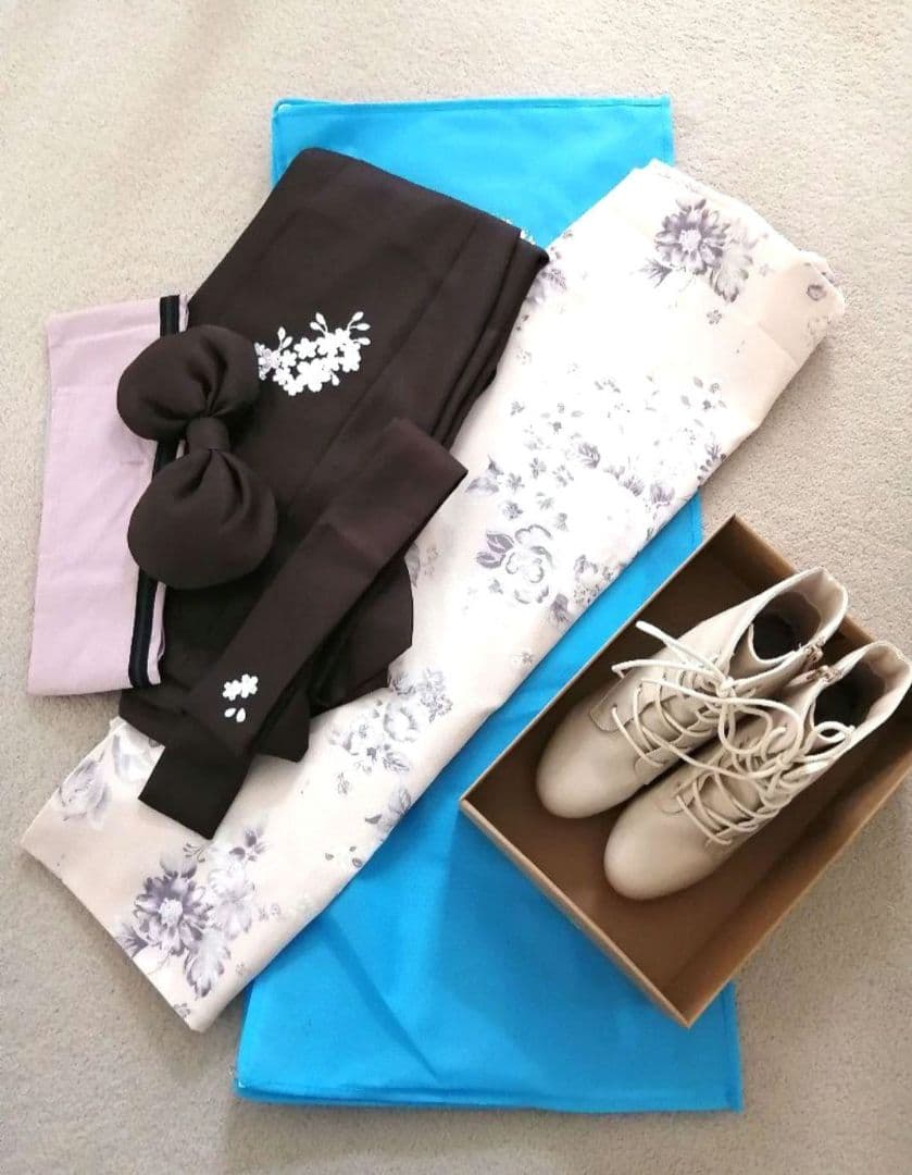 キャサリンコテージ　簡単着付け袴とブーツのセット 160/24.0　髪飾り付き