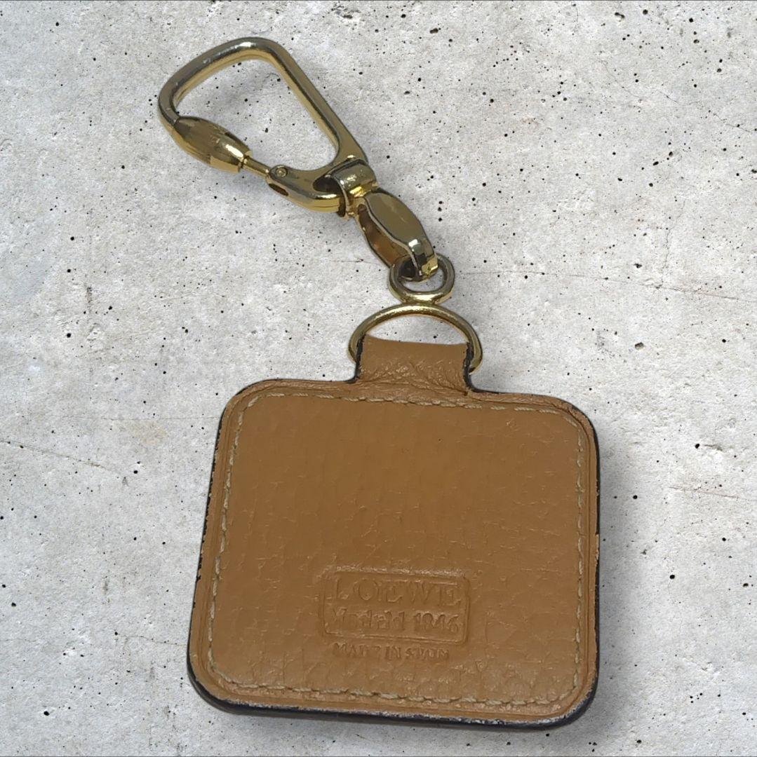 【完売品】 LOEWE ロエベ アナグラム レザー チャーム キーホルダー