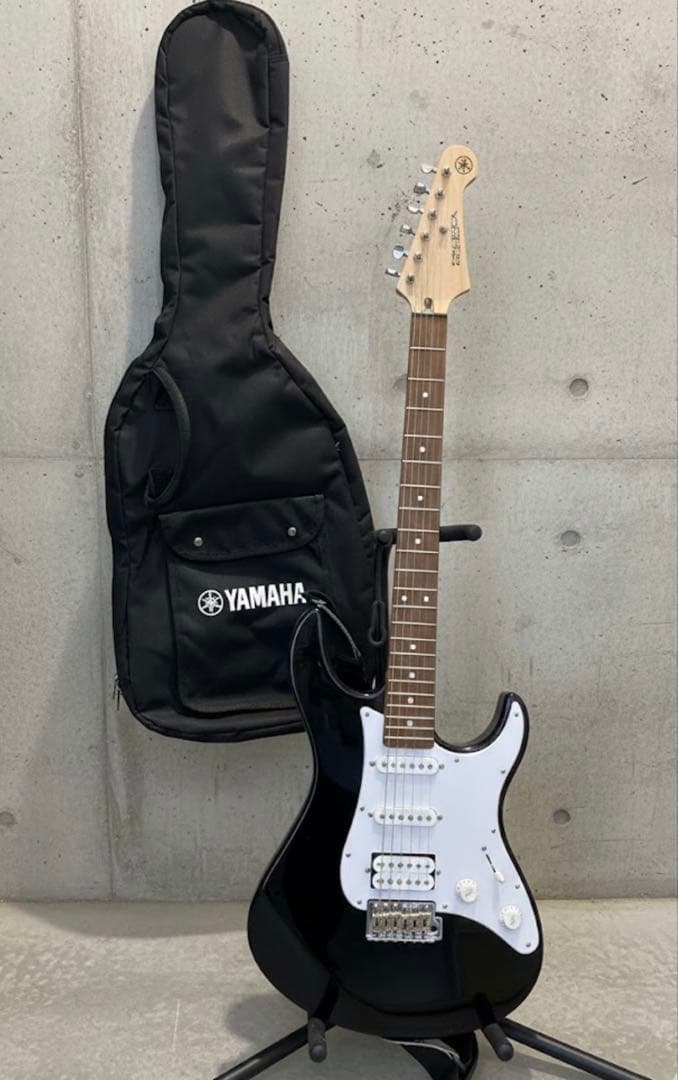 Yamaha PACIFICA 未使用、美品！ブラックエレキギター