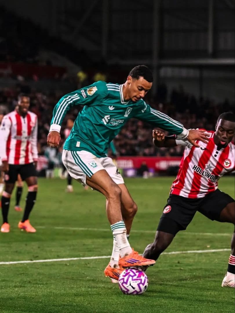 ア*ラ様 ウィルツリヴァプールユニフォーム長袖 25-26