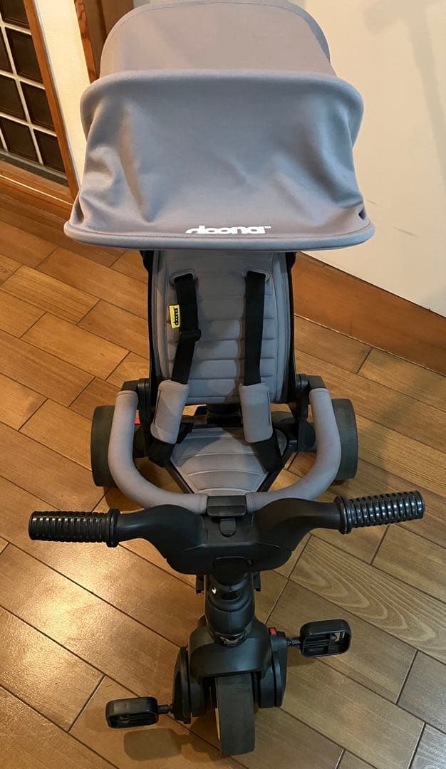 doona 折りたたみ三輪車　グレー リキトライク　ベビーカー ドゥーナ