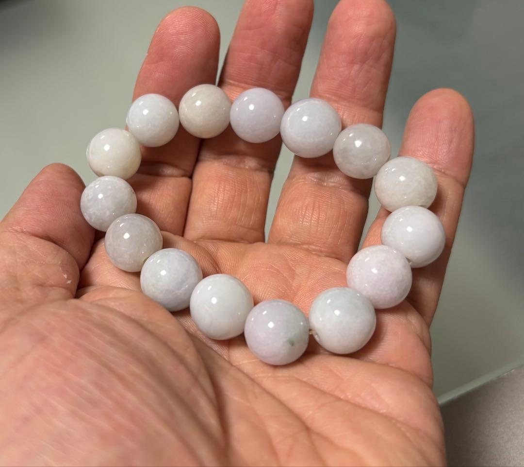 硬玉翡翠（１３.５mm珠、径１６cm）⑨（鑑別書付き）