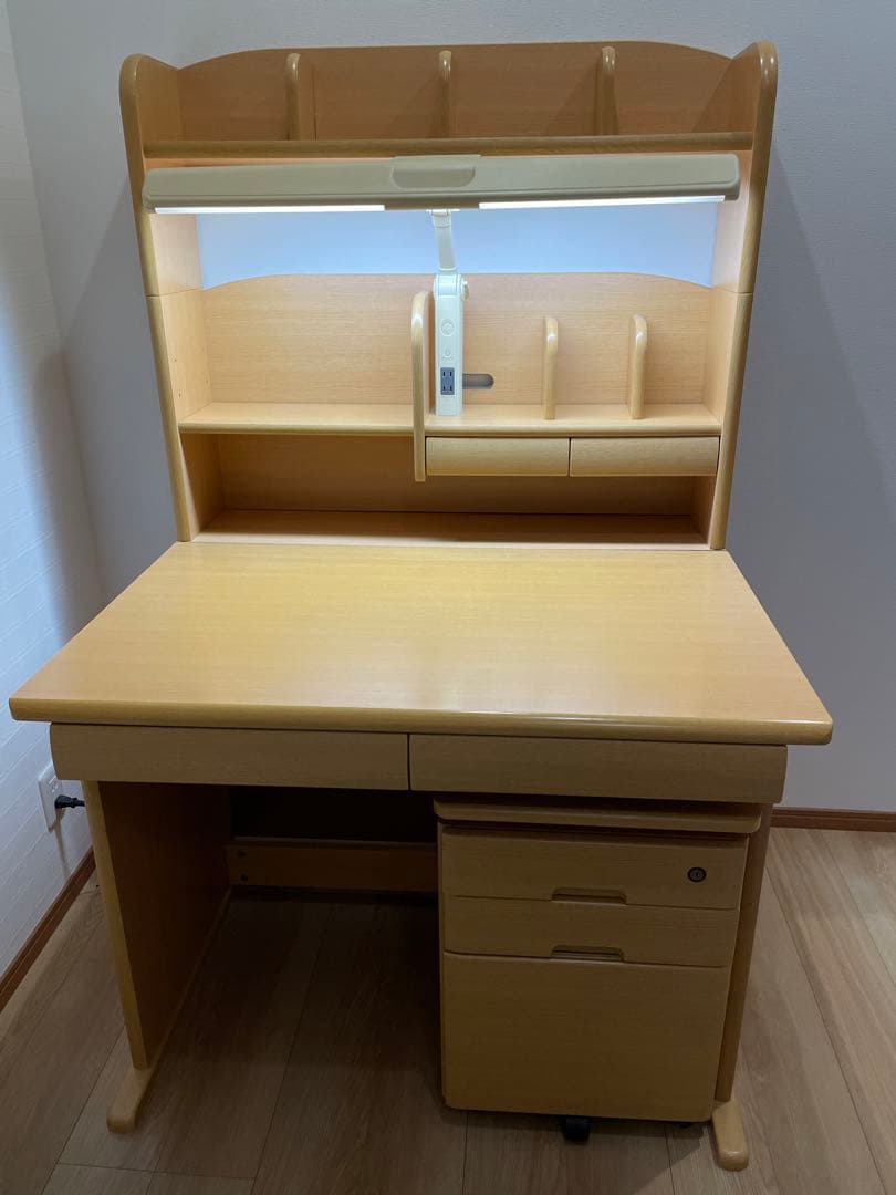 ニトリ学習机　机