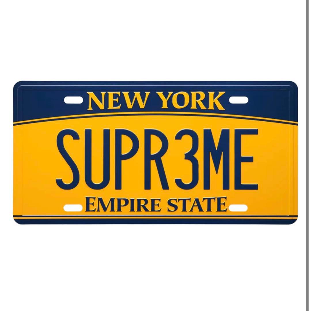 置物 Supreme License Plate