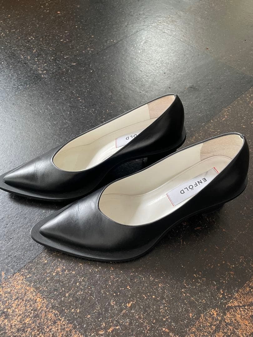 ENFÖLD ブラック レザー パンプス　the formal エンフォルド38
