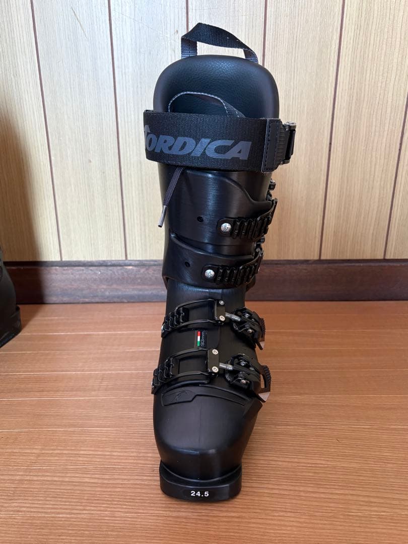 【未使用】ノルディカ ドーベルマン5RD-S 24.5cm