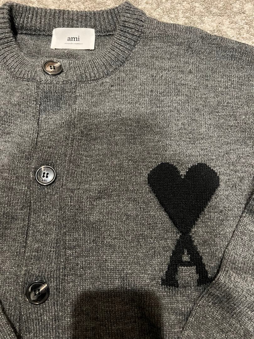 新品未使用✨AMI PARIS ハート刺繍 ニットカーディガン　グレー　M