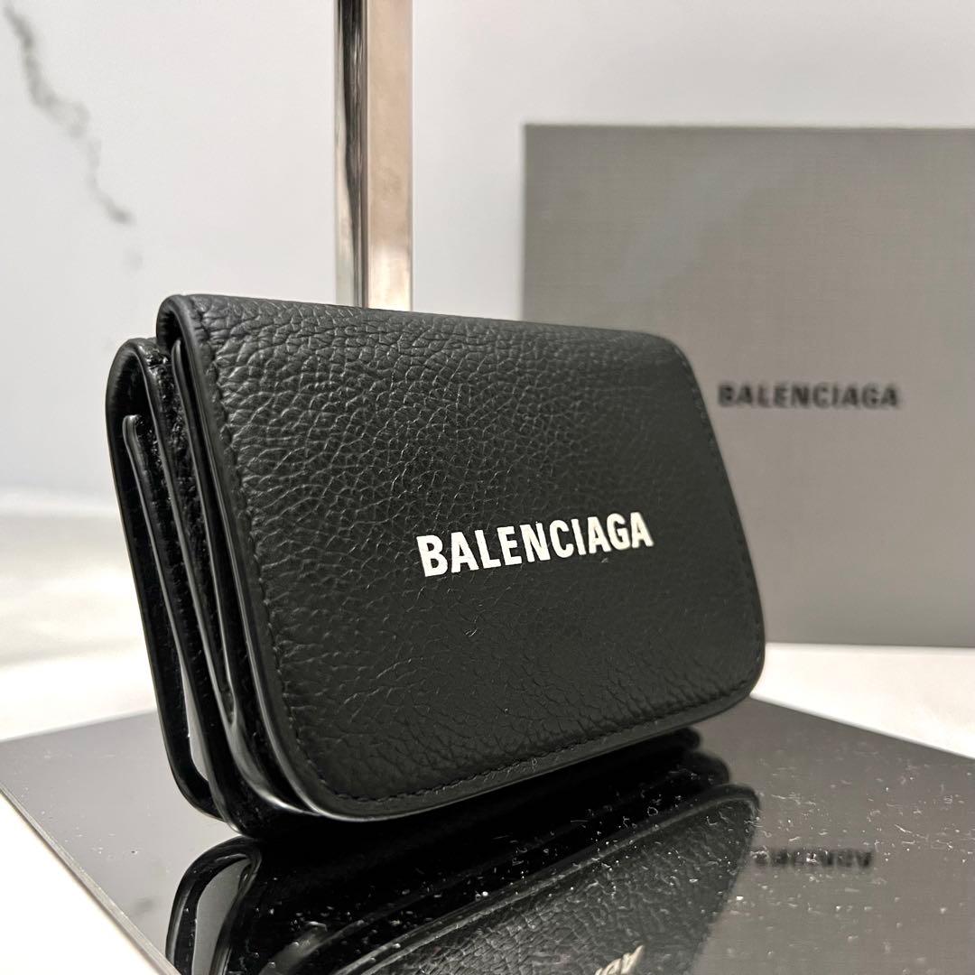 ◇極美品◇バレンシアガ　エブリデイ　コンパクト三つ折り財布　レザー　ブラック