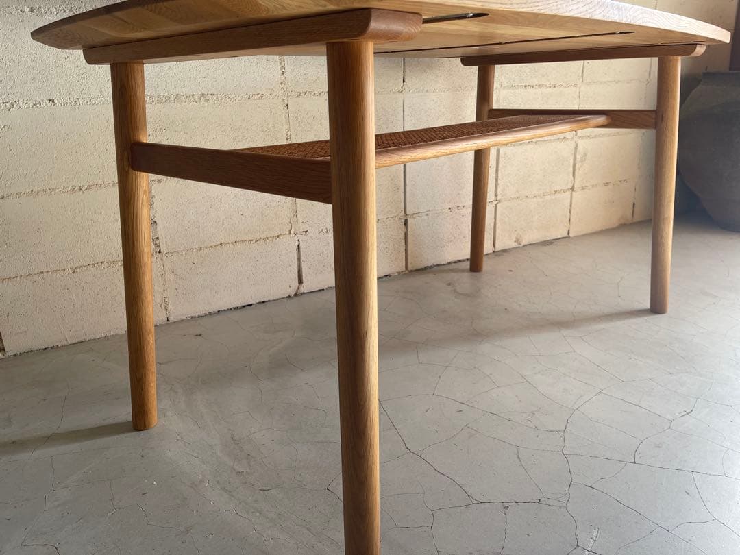 美品　unico SOLK ソルク ダイニングテーブル　オーク無垢　ラタン棚板