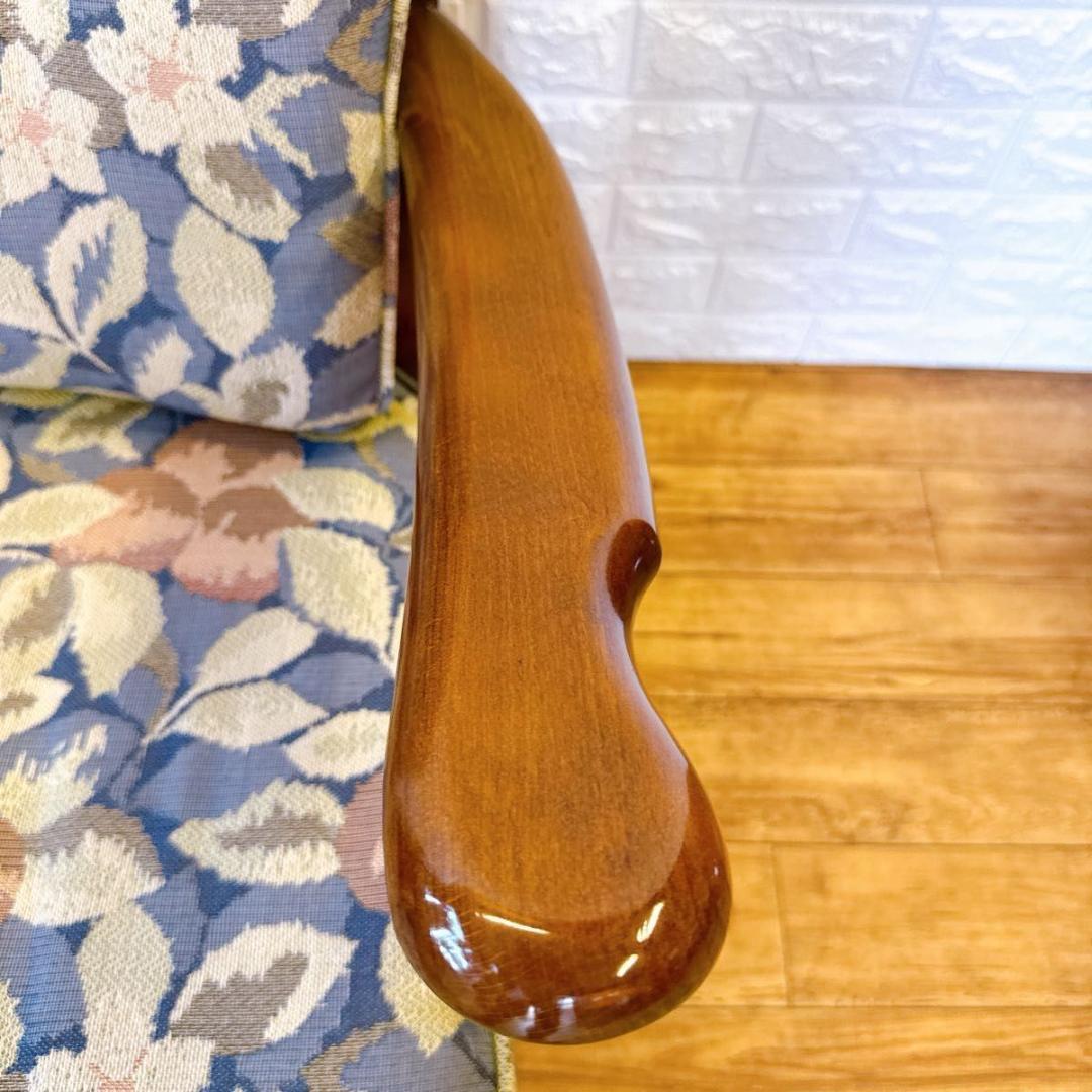 カリモク アームチェア 花柄 一人掛け シングルソファ 椅子　 クラシック