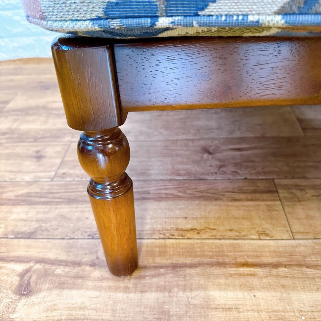 カリモク アームチェア 花柄 一人掛け シングルソファ 椅子　 クラシック