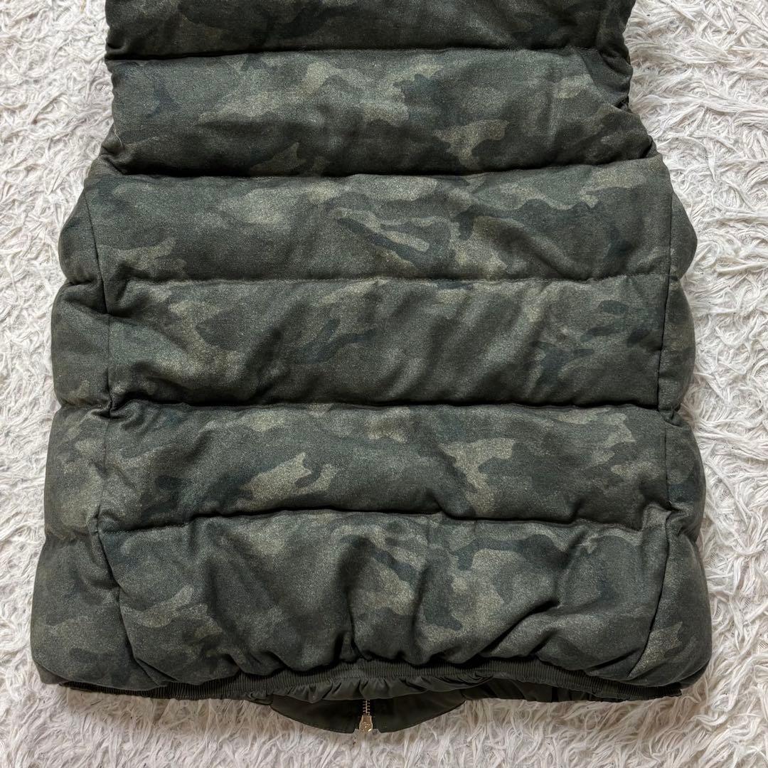 美品　タトラス ダウンジャケット　ベスト　カモフラ　リアルファー　シルク混　L