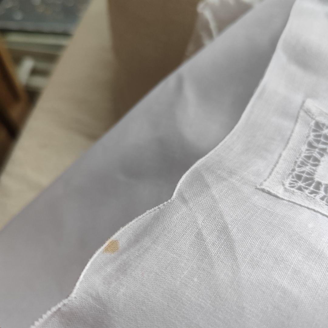 イギリスVintage　薔薇のモチーフ　コットンレース　大判　テーブルクロス