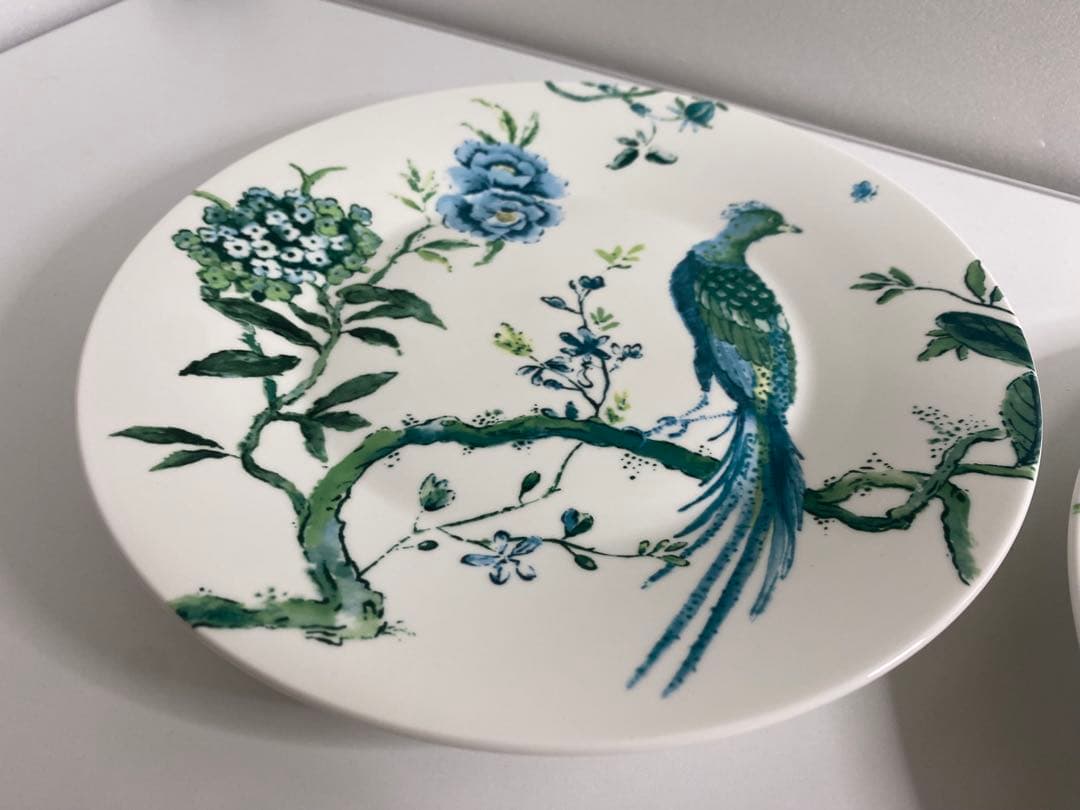 《ウェッジウッド》シノワズリ ホワイト プレート23ｃｍ ２枚