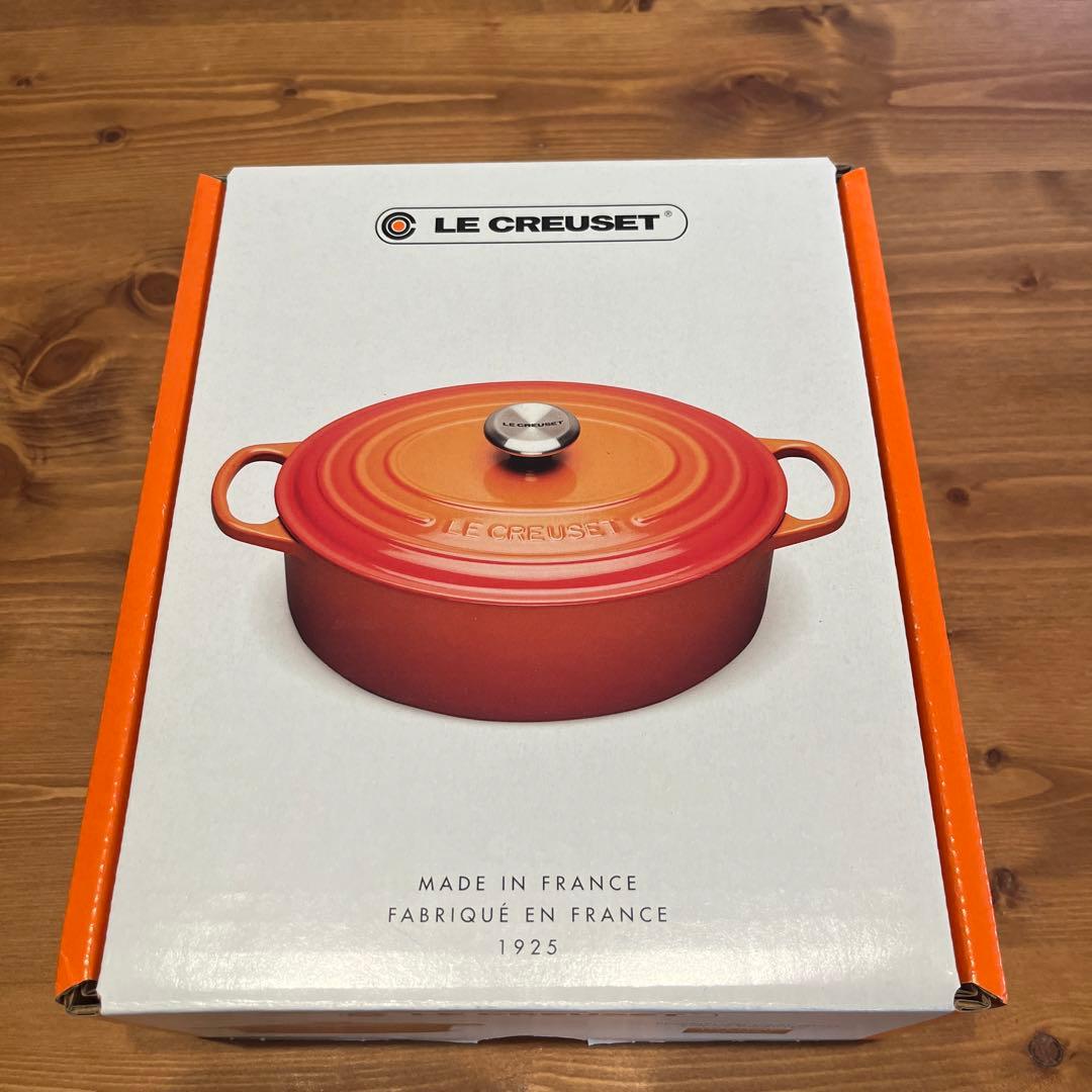 【ながちゃん　新品・未使用】LE CREUSET シグニチャー　ココット