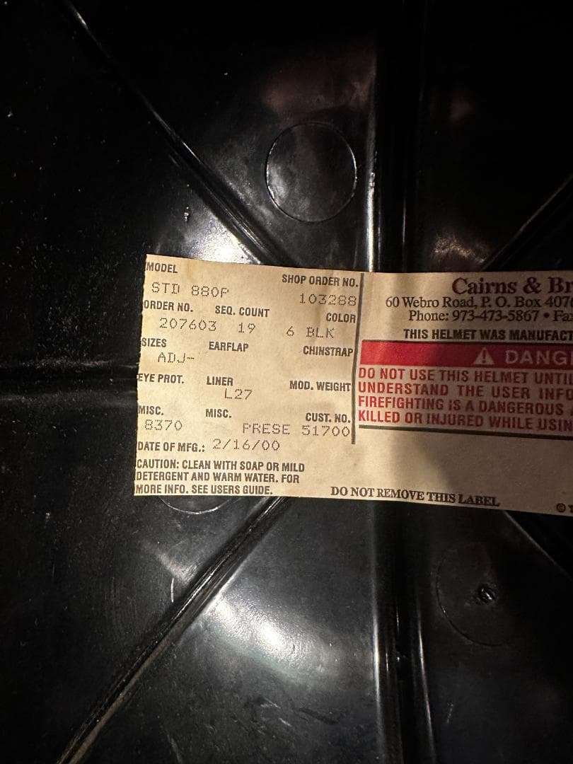 Cairns & Brother製　装飾用 消防士ヘルメットインテリア