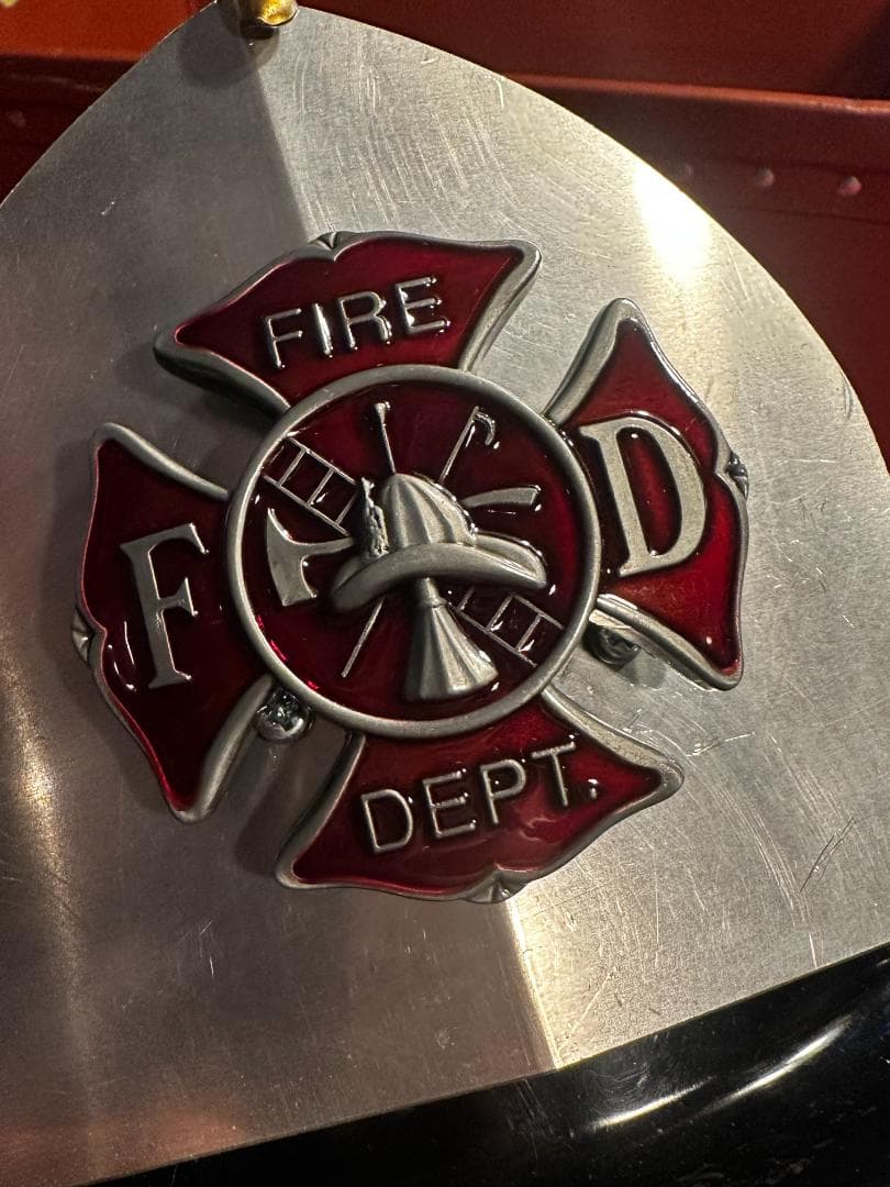 Cairns & Brother製　装飾用 消防士ヘルメットインテリア