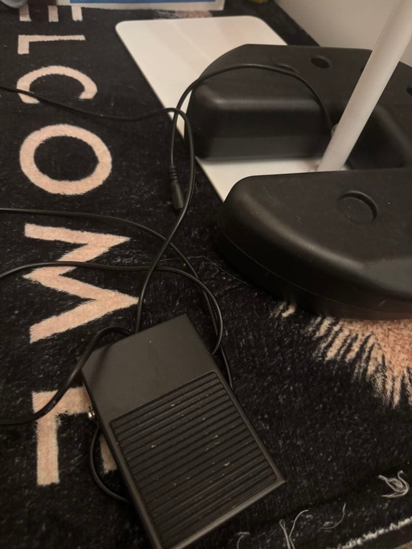 LEDスタンドライト フットスイッチ付　ラッシュカラーズ　Lash Colors