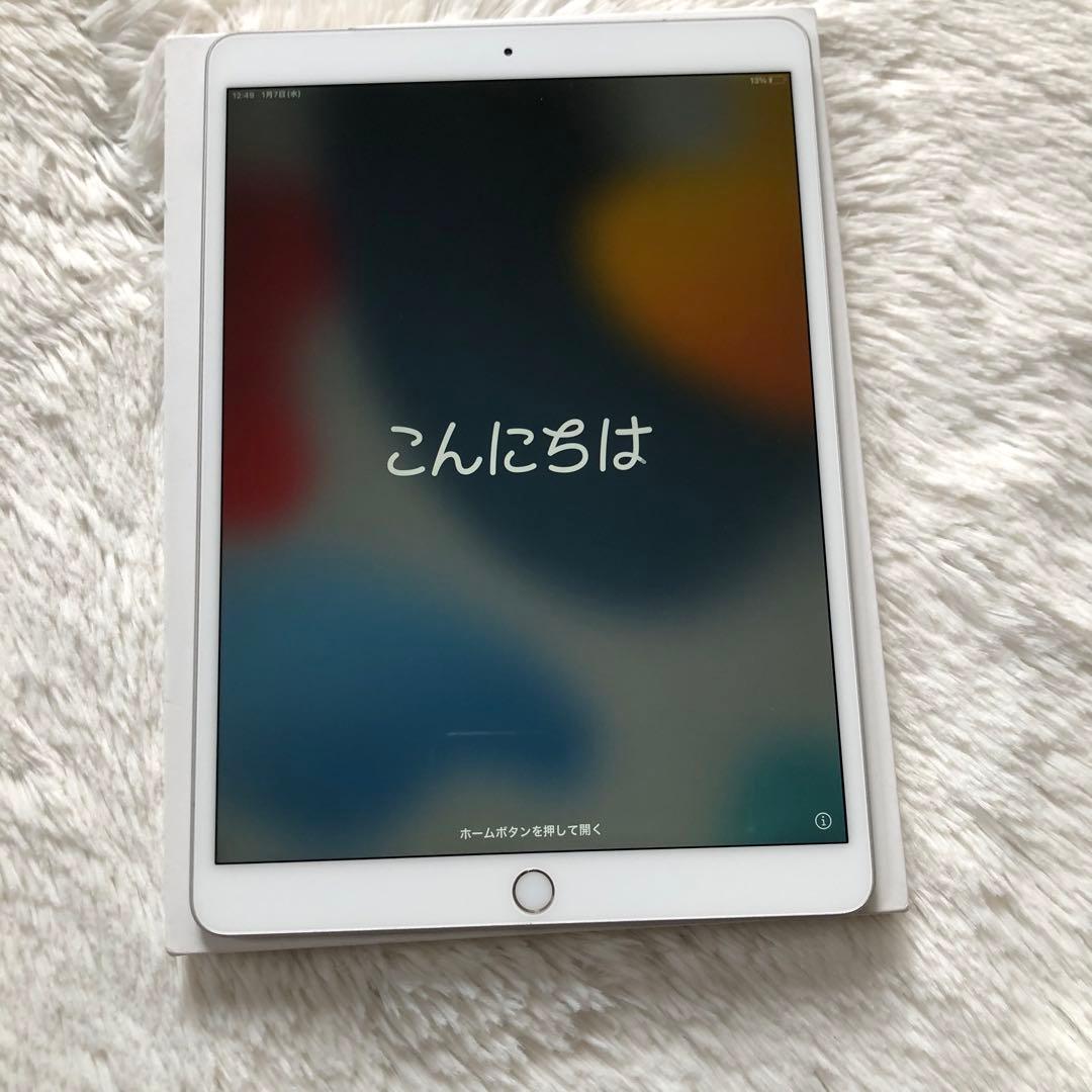 【完動品】iPad Air3 256GB SIMフリー 【すぐ発送】