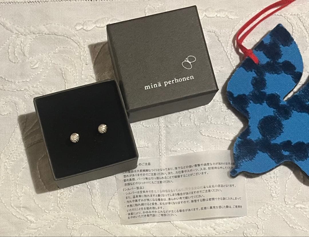 ミナペルホネン tambourine ピアス