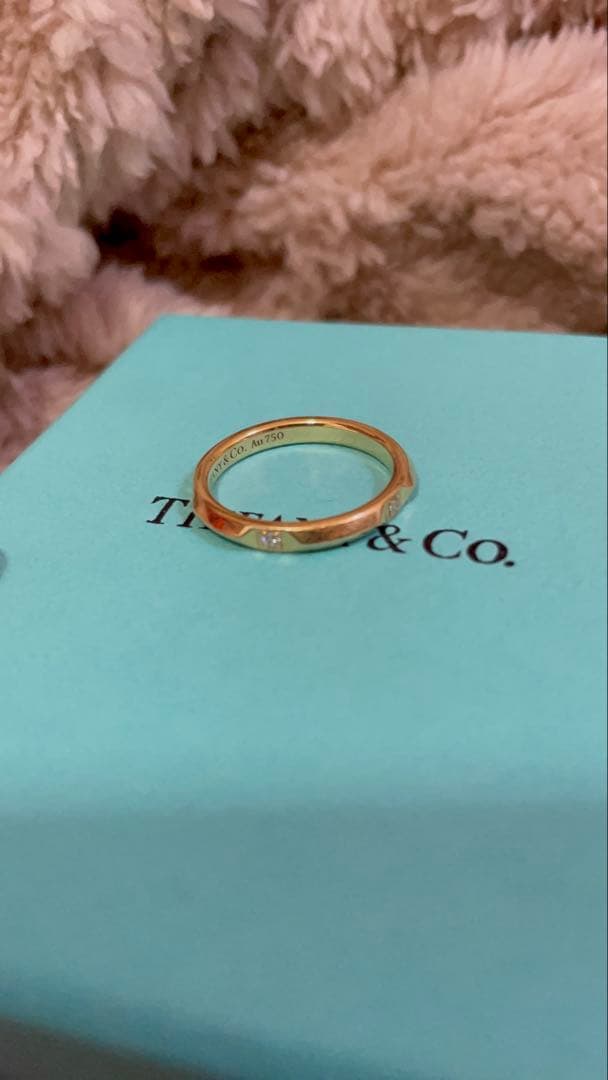 ティファニー　Tiffany k18 リング トゥルーバンドリング ダイヤ　金