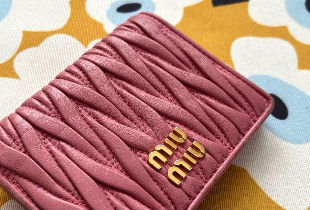 SALE✩.*˚MIU MIU マテラッセ ウォレット 二つ折り財布