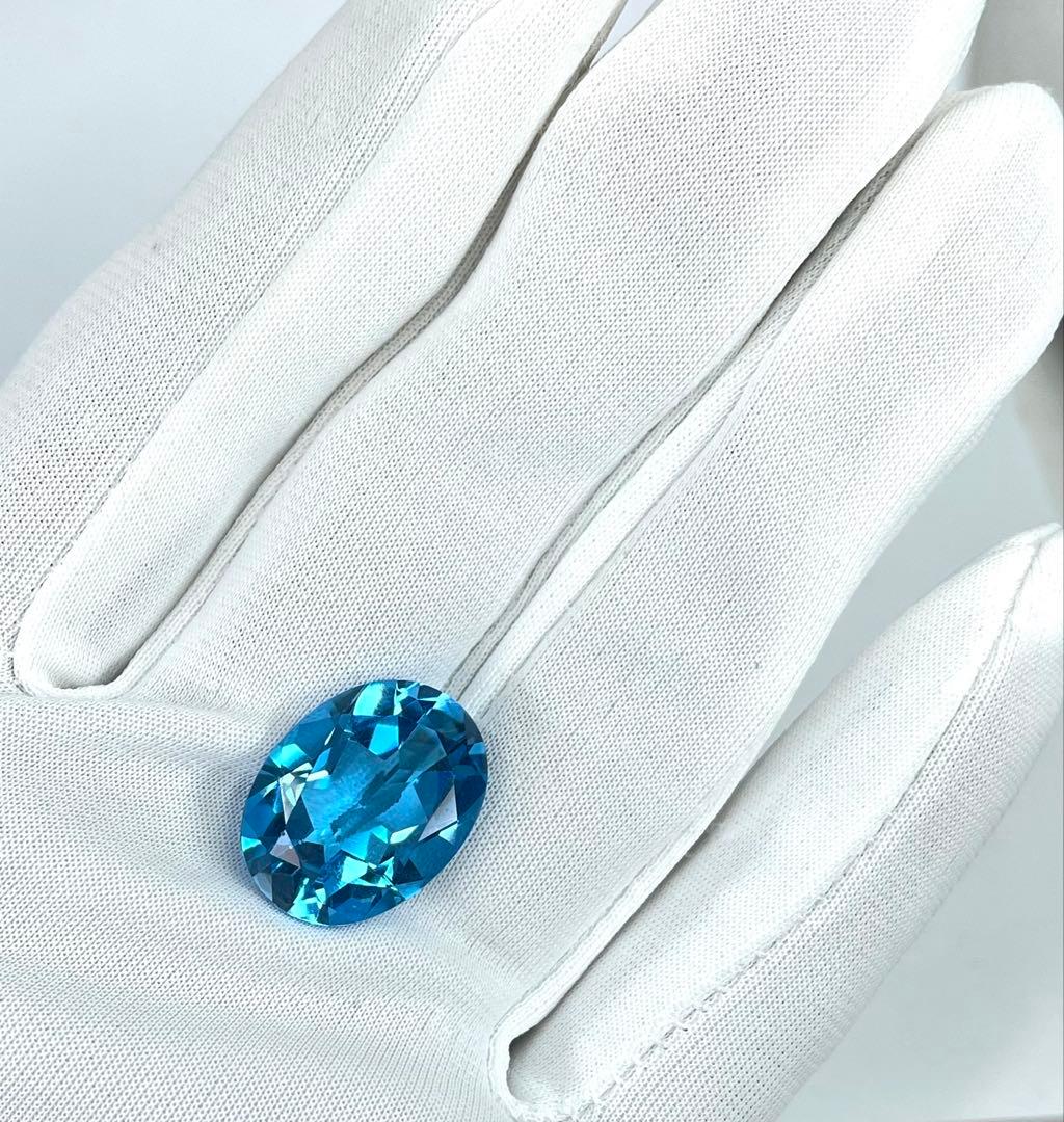 宝石ルース　【全てがNo1高品質】天然スイスブルートパーズ20.3カラット 鑑付